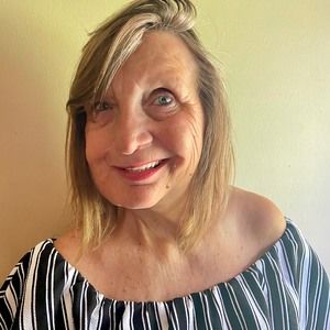 Meet your Posher, Paula